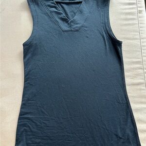 VINTAGE LULULEMON V NECK SLEEVELESS TANK TOP BLACK SMALL